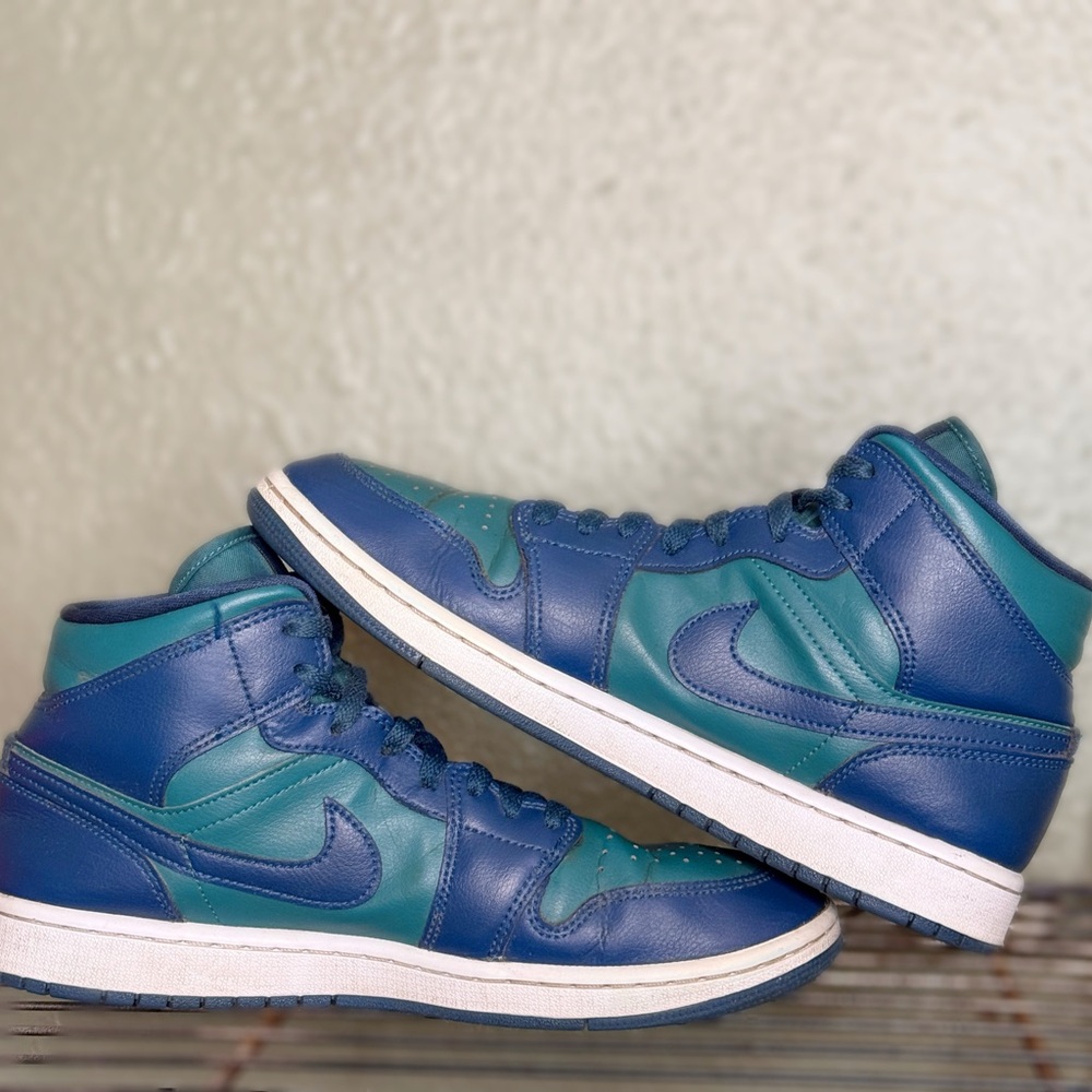 Nike Jordan Mids Teal French Blue